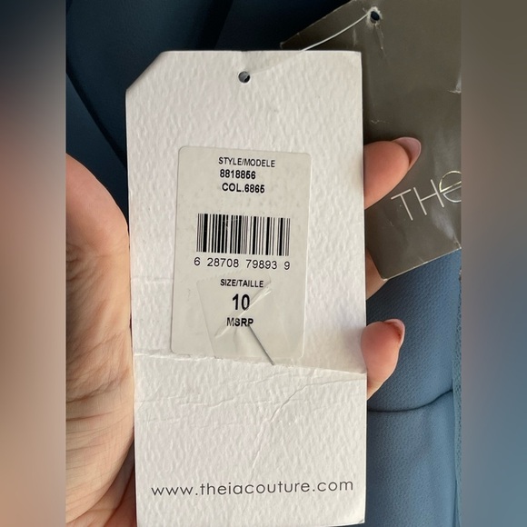 NWT Theia Kiera Light Blue Beaded Puff Sheer Sleeve Ethereal Gown - Picture 14 of 17